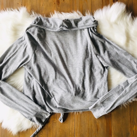 ATHLETA Cropped Ruffle Trim Tie Front Cardigan L - Picture 4 of 4